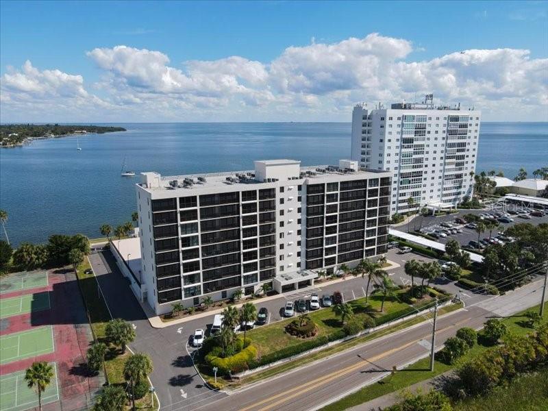 7100 SUNSHINE SKYWAY LN S #706
