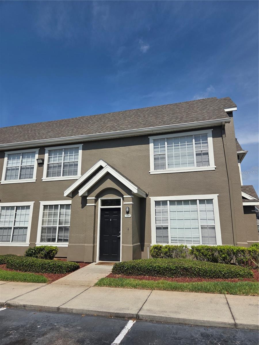 9141 LEE VISTA BLVD #308
