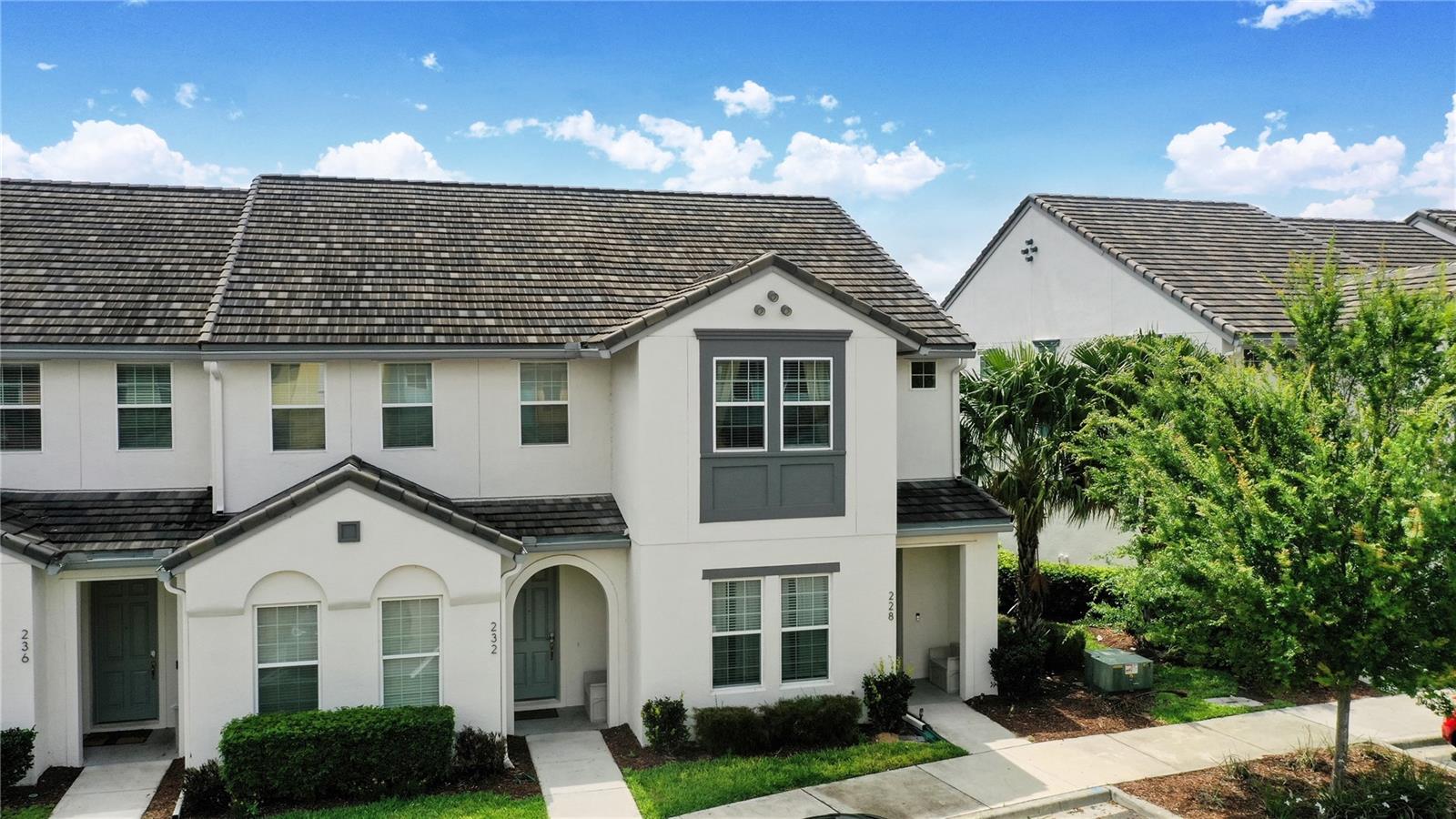 228 CAPTIVA DR