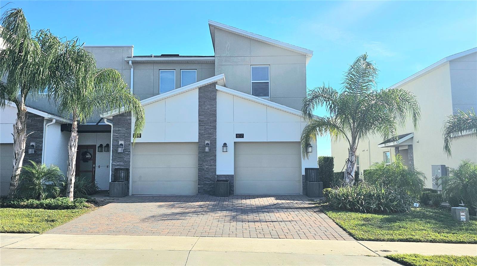 817 OCEAN COURSE AVE #502