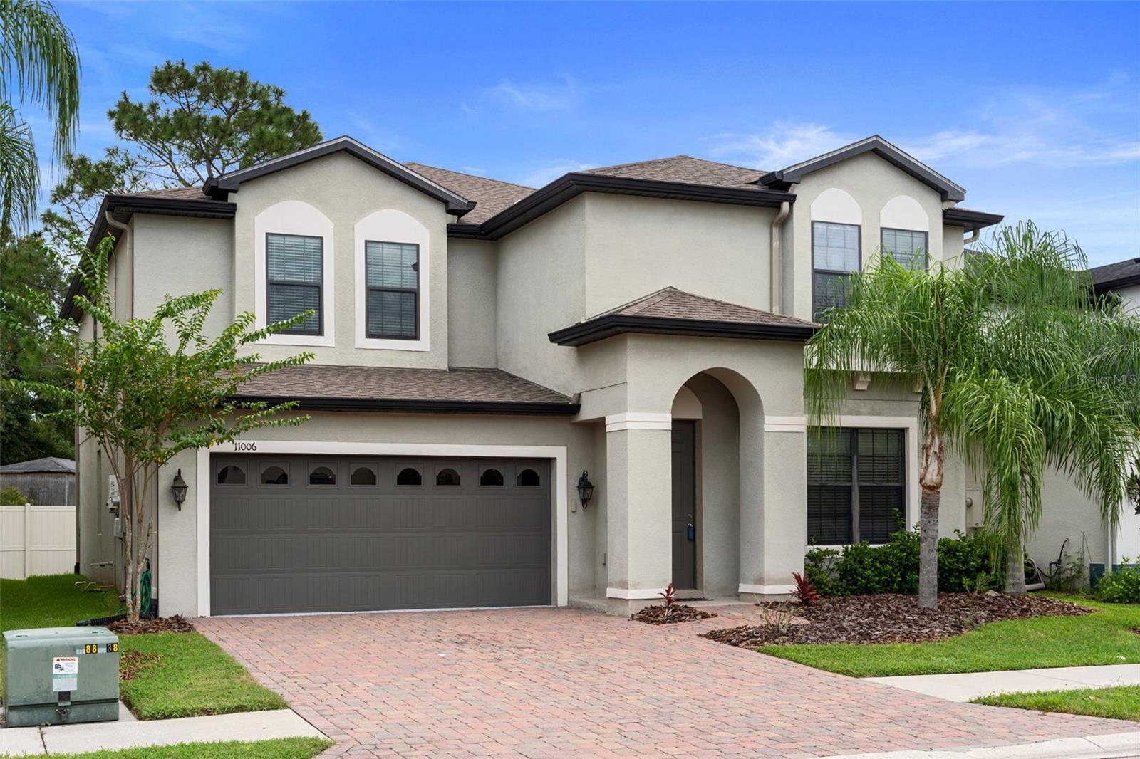 11006 TAHITI ISLE LN