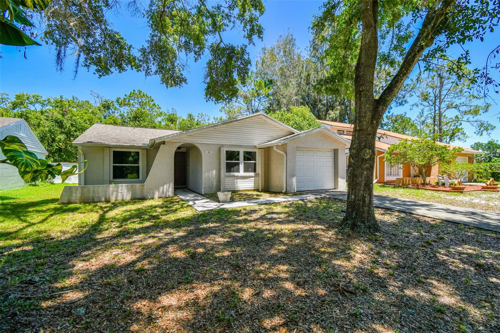 16138 MANORWOOD CIR