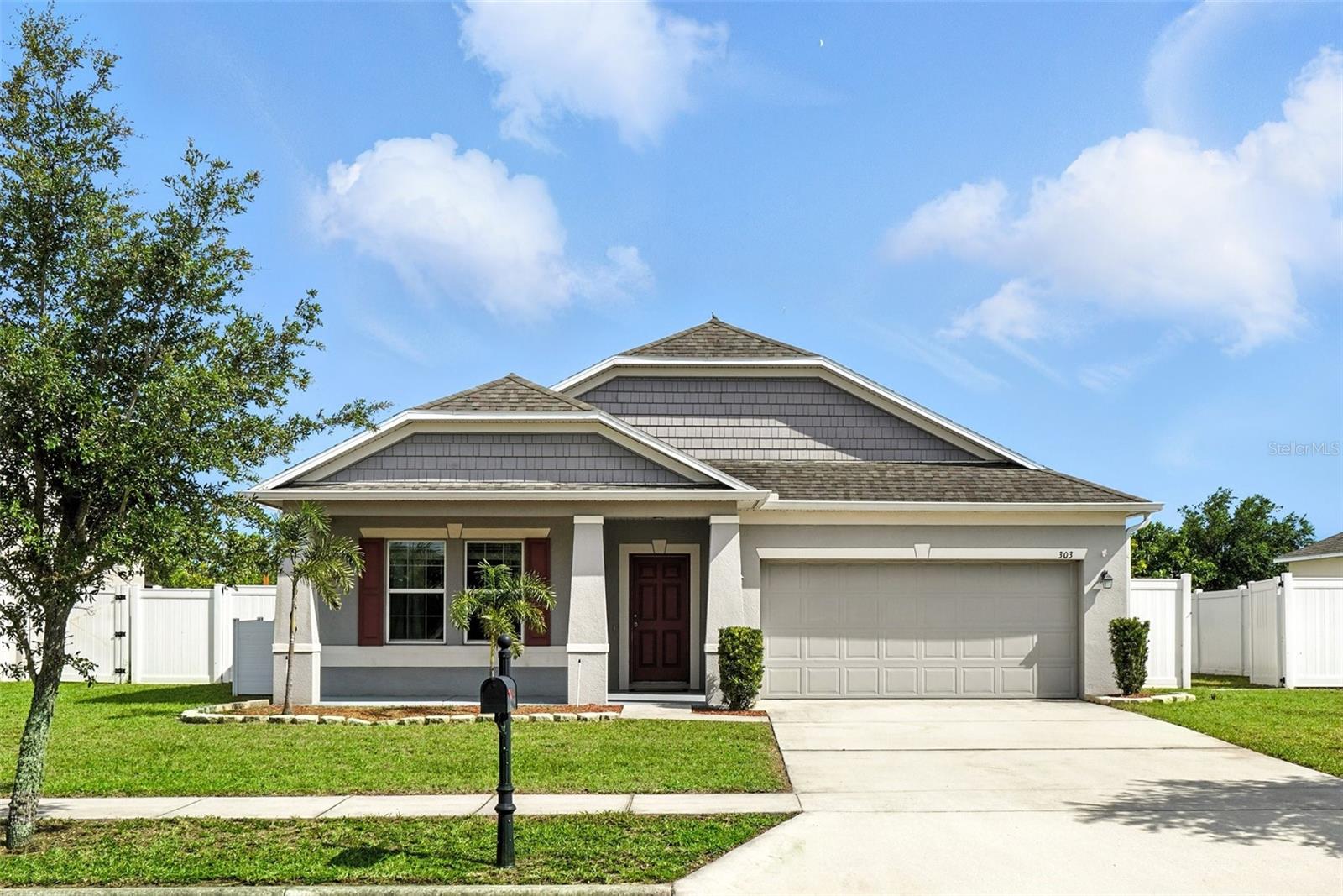 303 BRIARBROOK LN