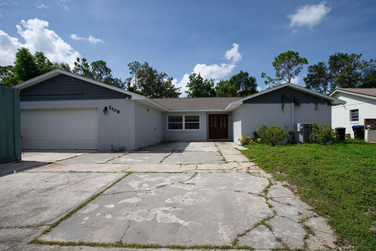 7408 NAVEL TREE CT