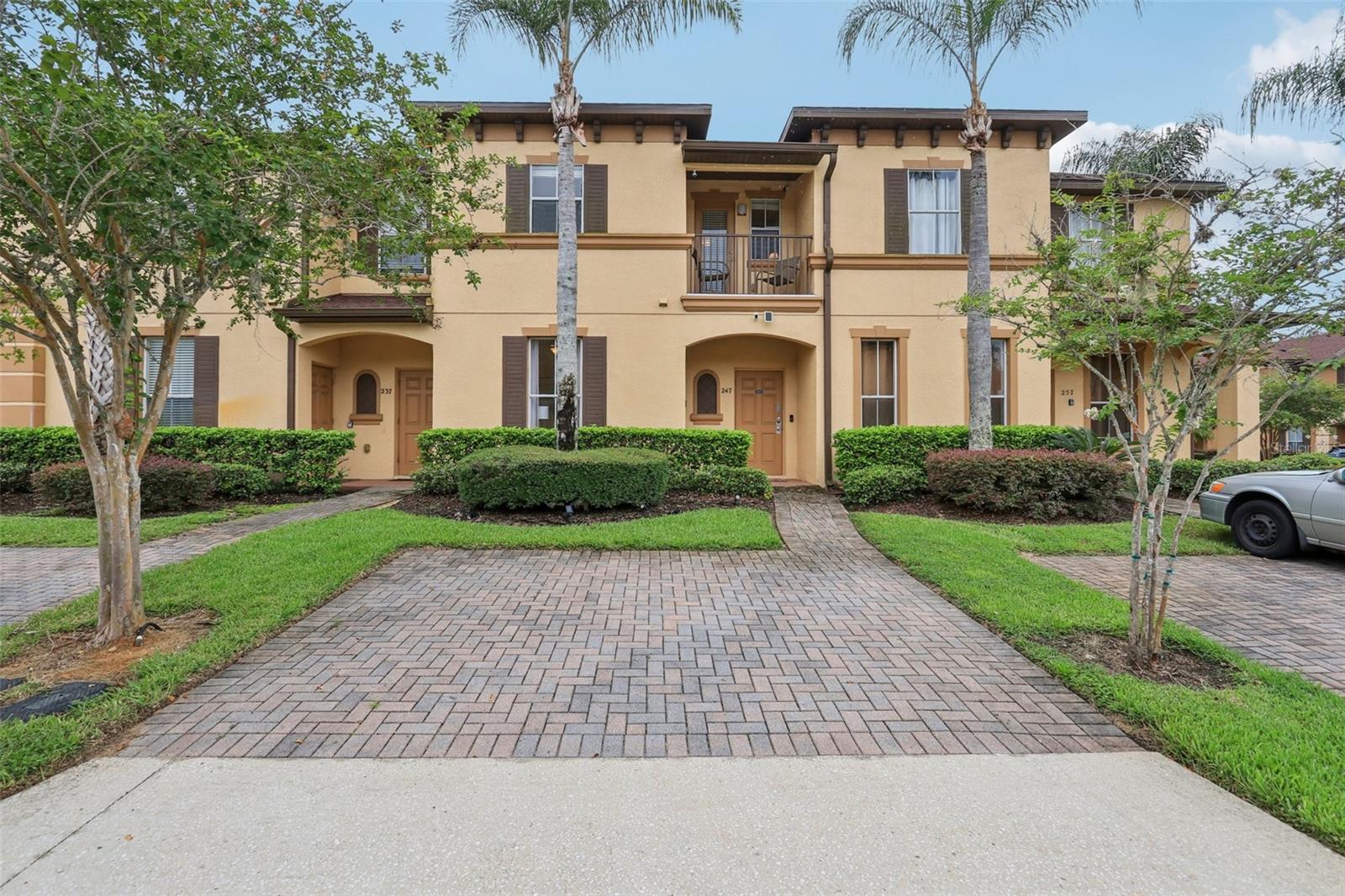 247 CALABRIA AVE
