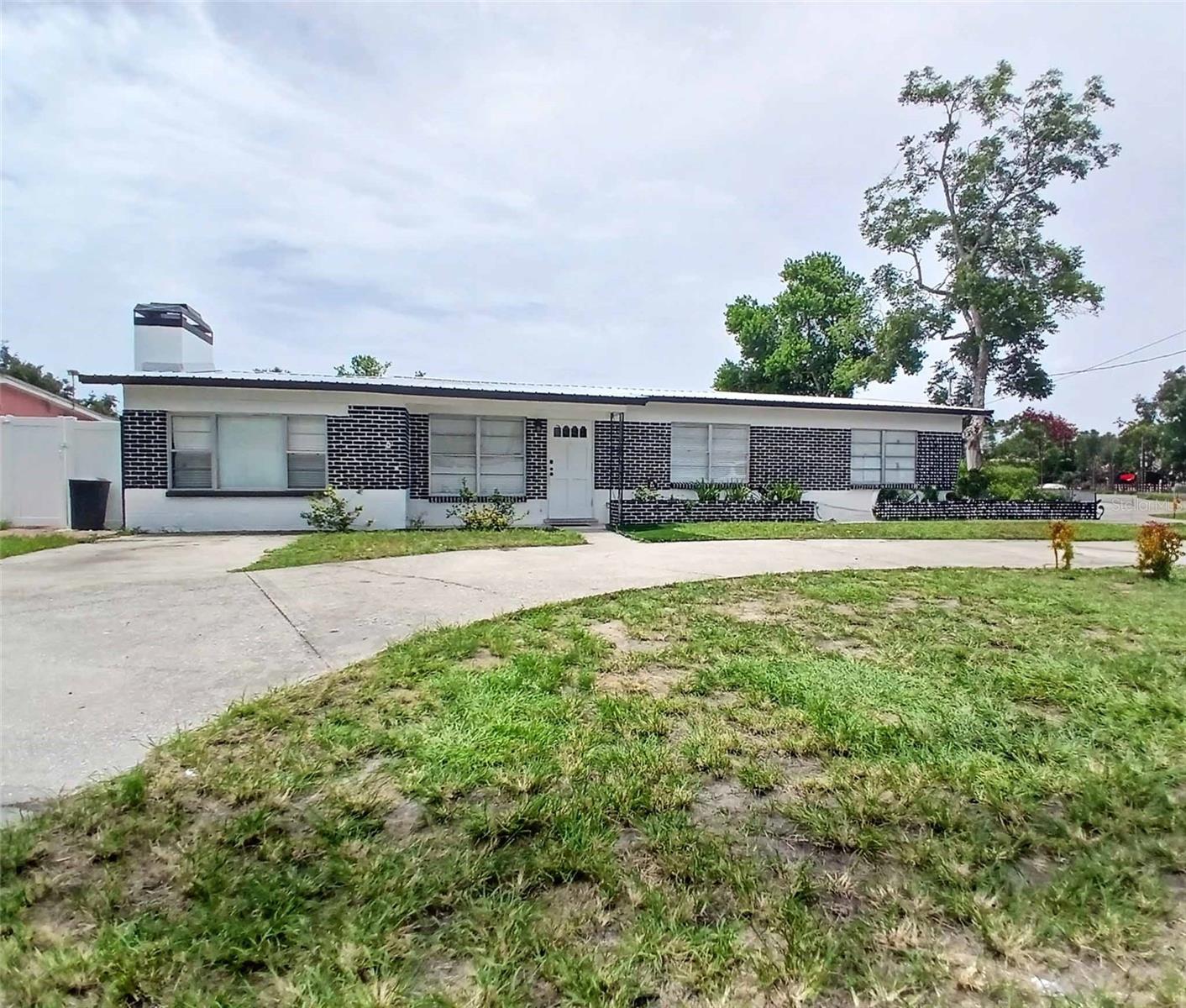 3006 W KIRBY ST