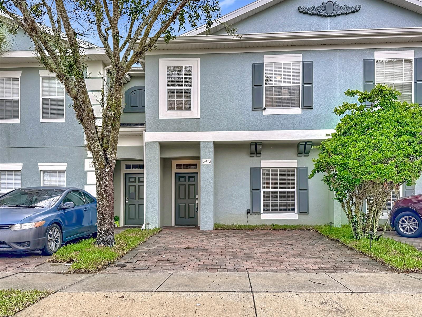 2412 CARAVELLE CIR