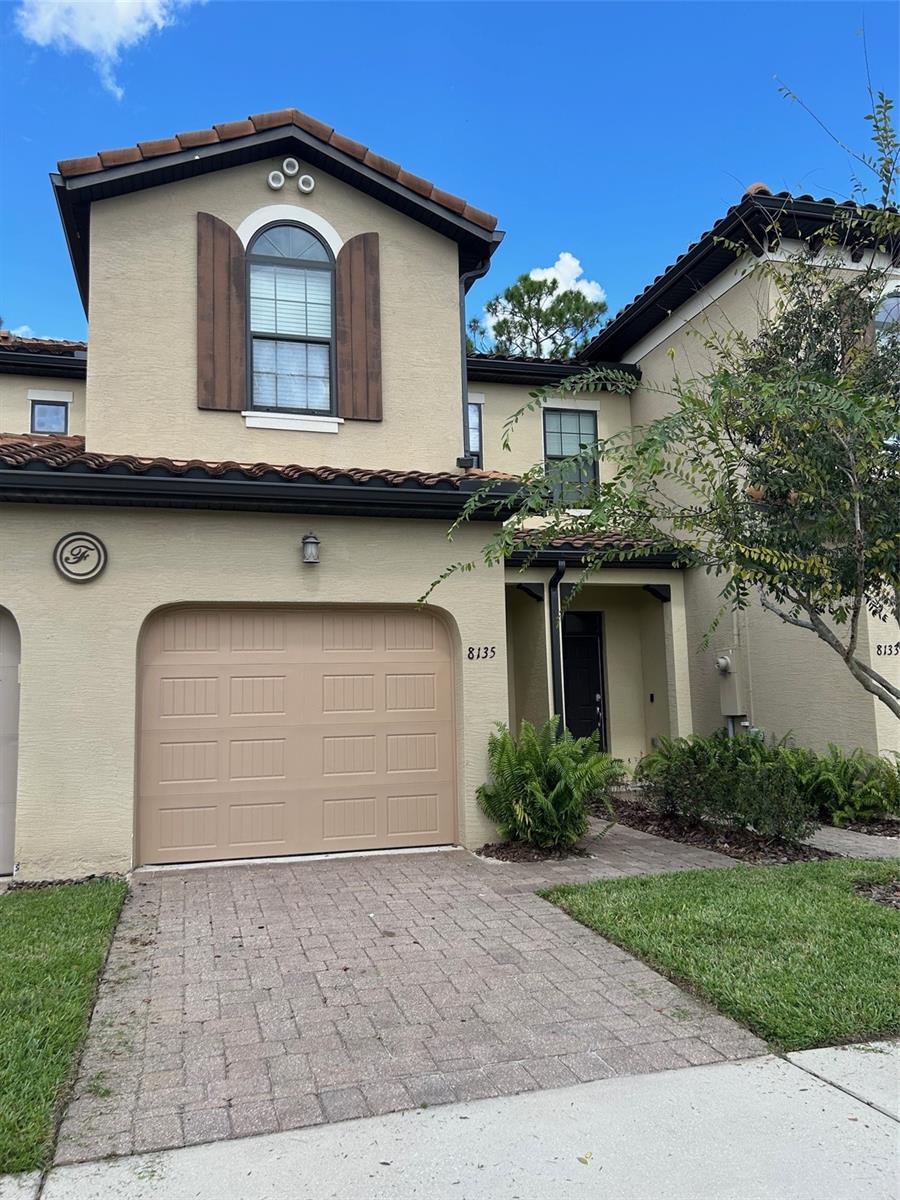 8135 ROSEVILLE BLVD