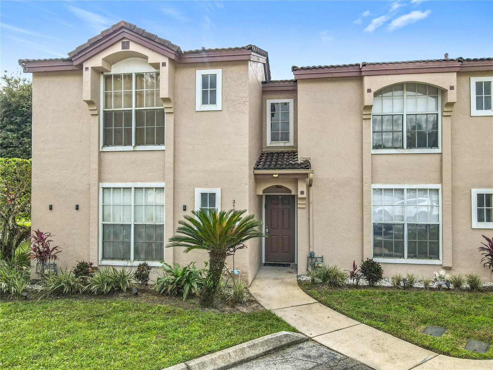 3150 TAMARIND CIR