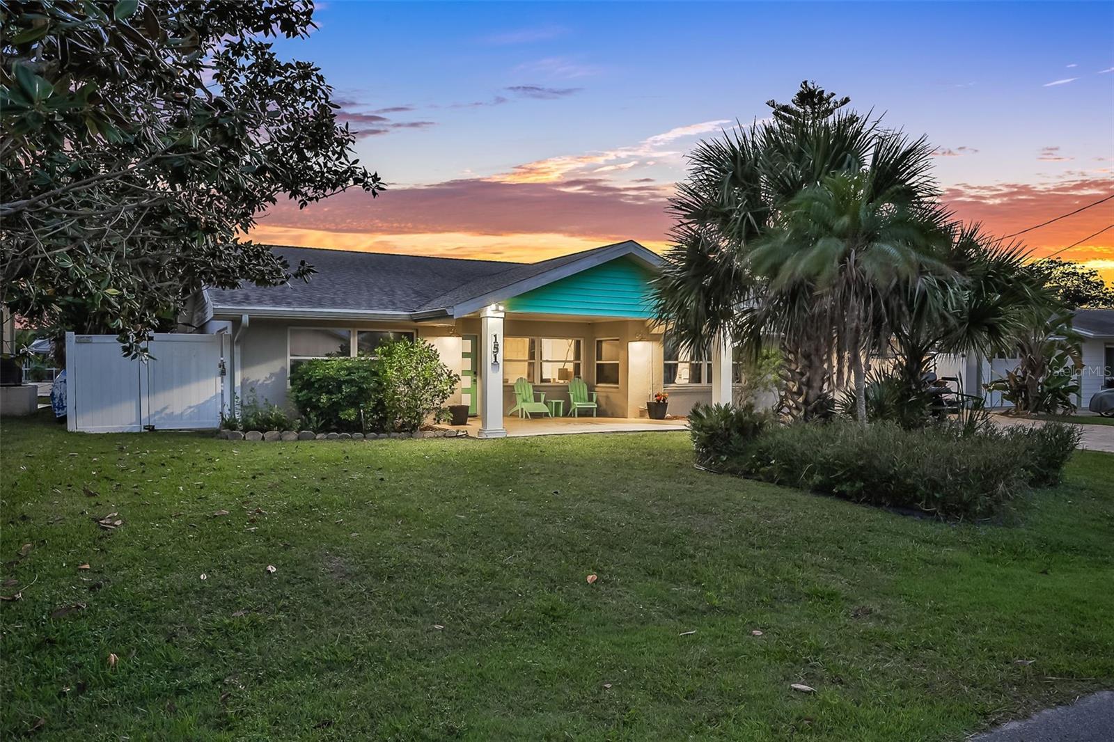 151 N PALMETTO AVE