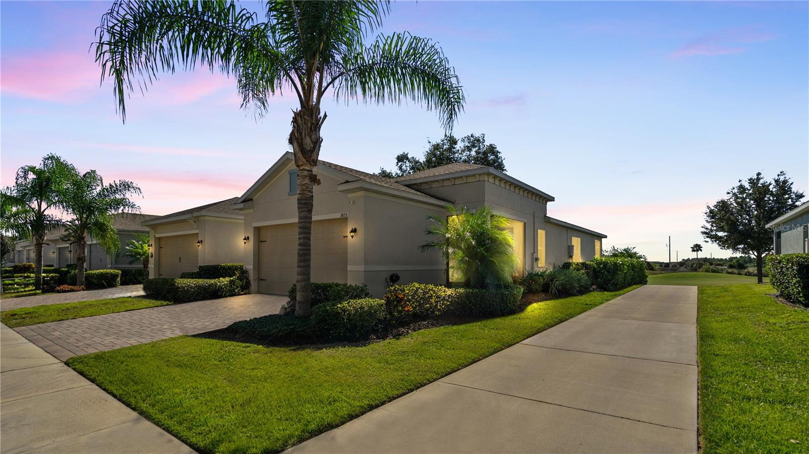 1825 FLORA PASS PL
