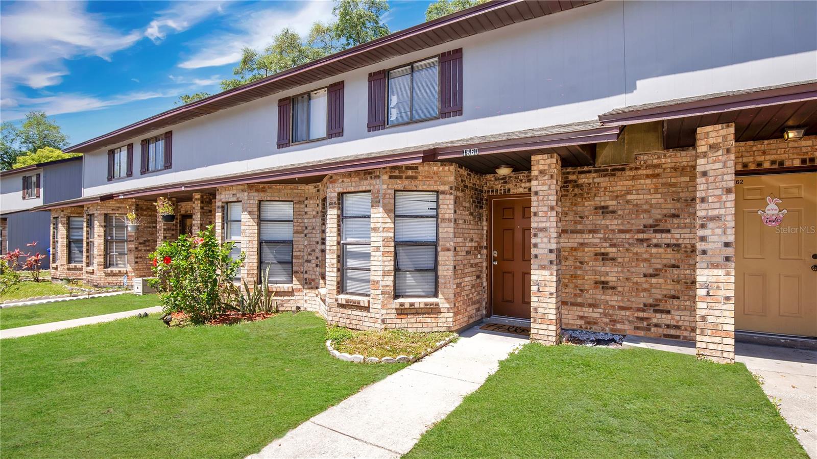 1860 FOXHALL CIR