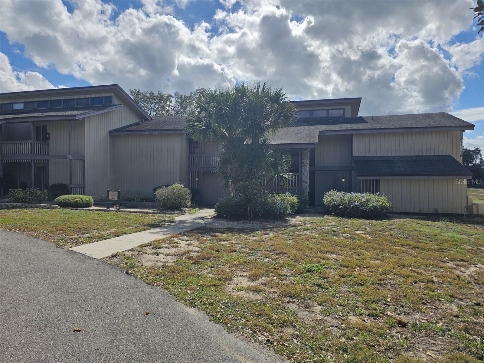 2094 CORNER LAKE DR #0