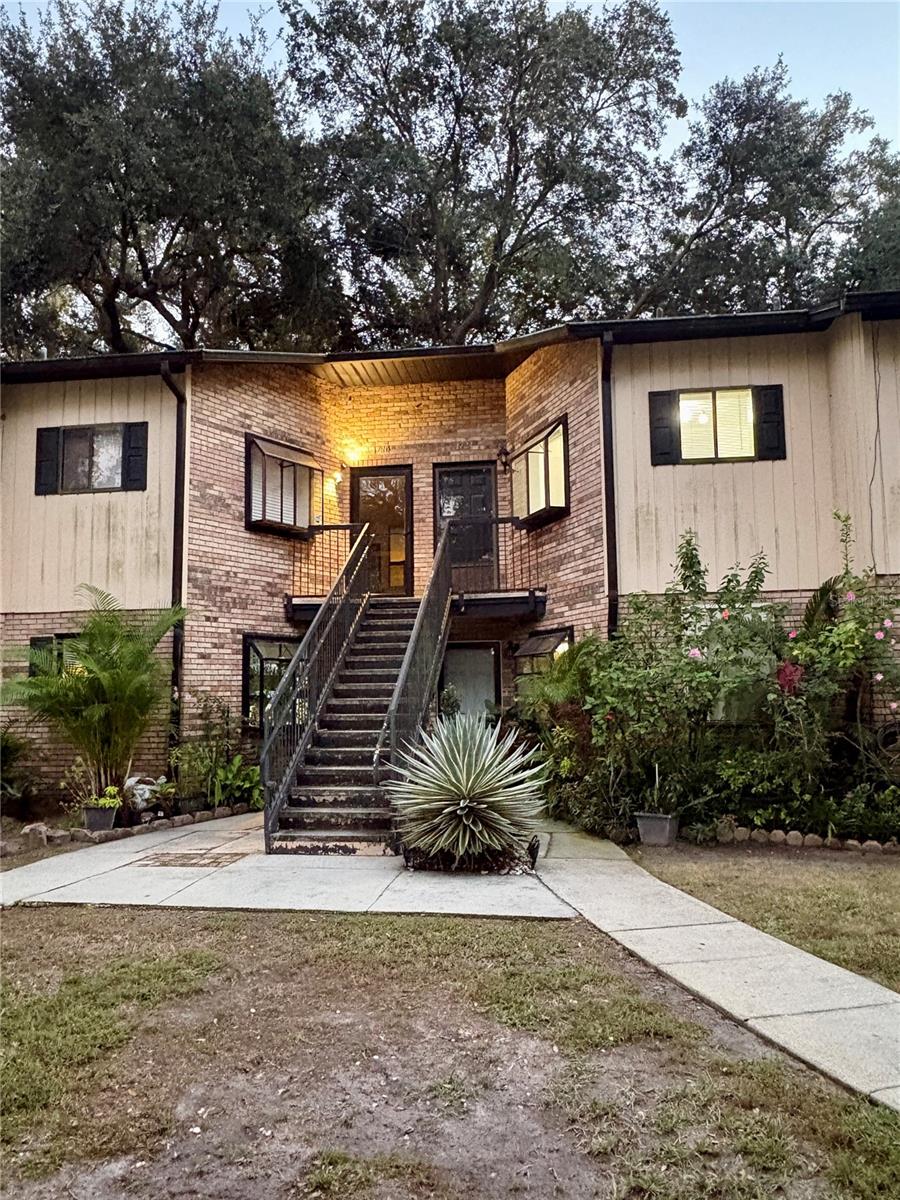 1724 FOXHALL CIR #1724