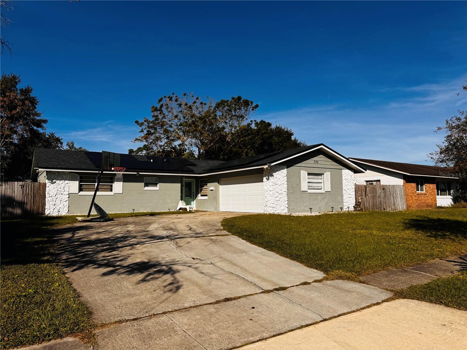 730 PARK MANOR DR