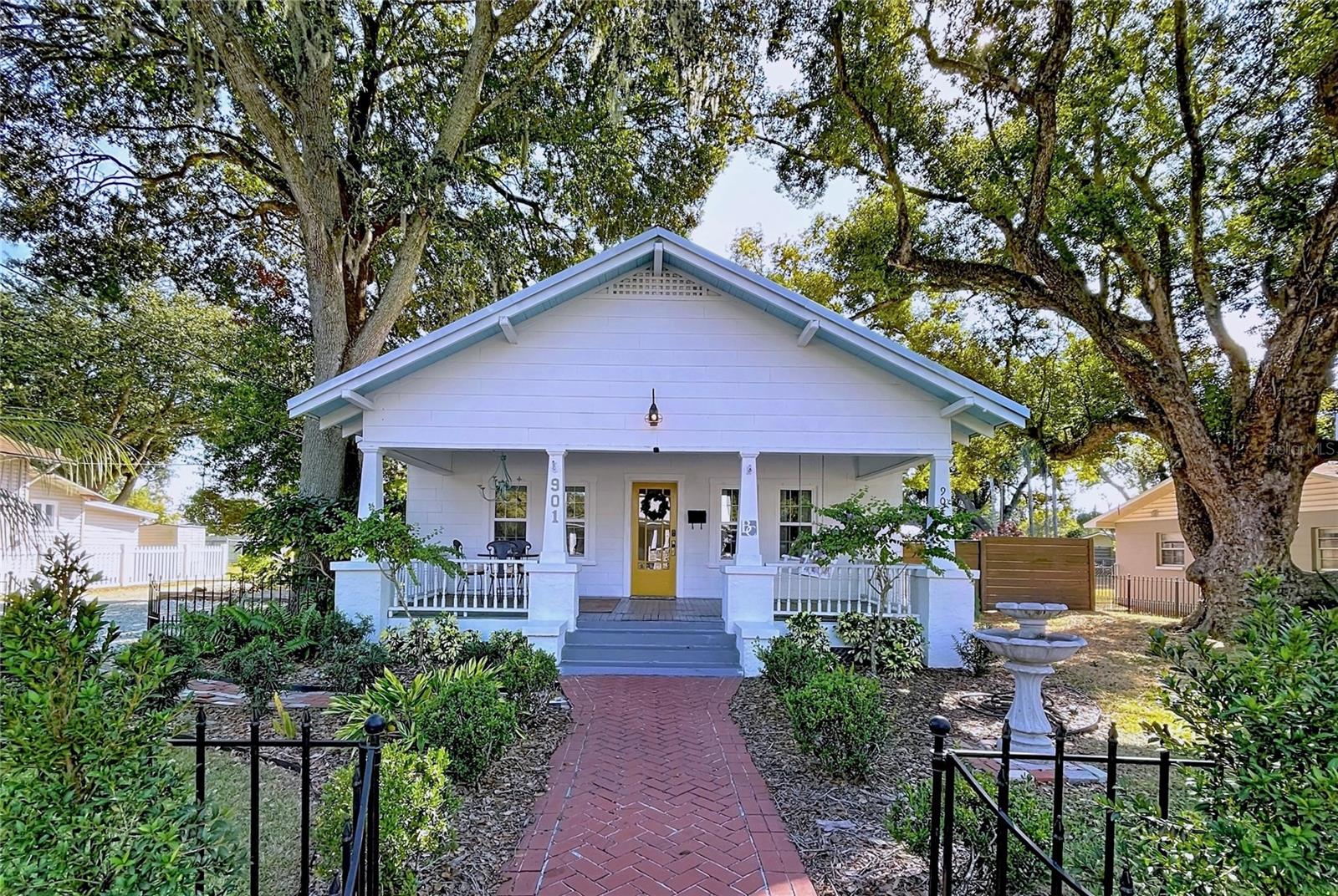 901 W BAKER ST