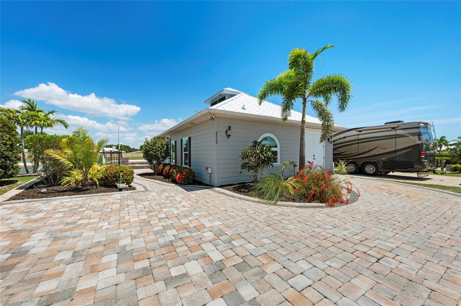 8239 SW SAND CRANE CIR #LOT 11