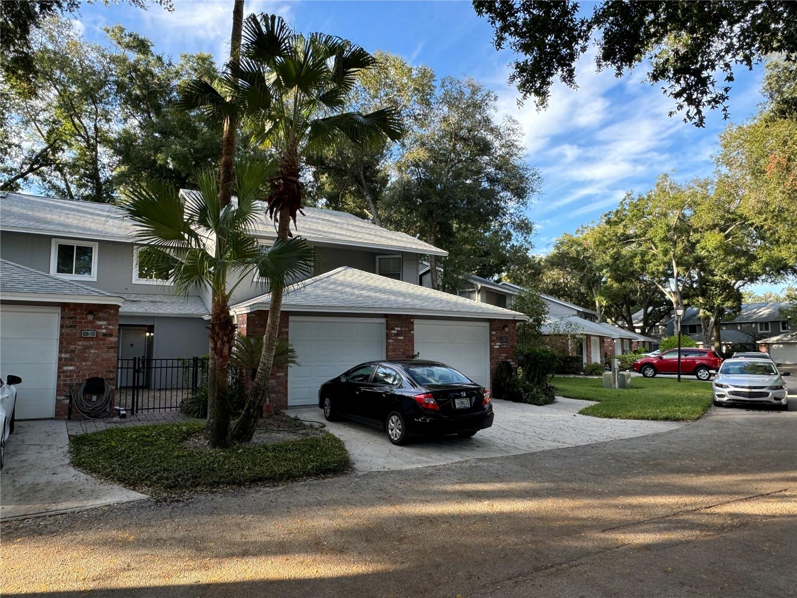 626 RED OAK CIR #110