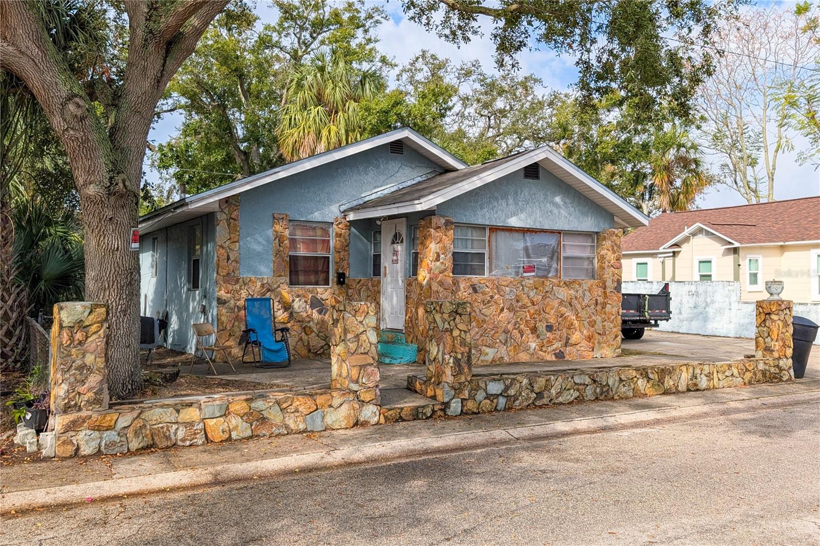 2011 AUBURN ST S