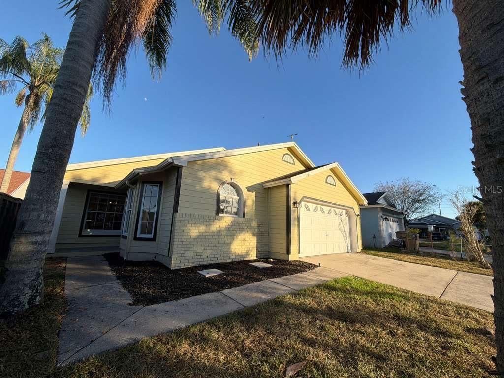 1503 CHAPMAN OAK CT
