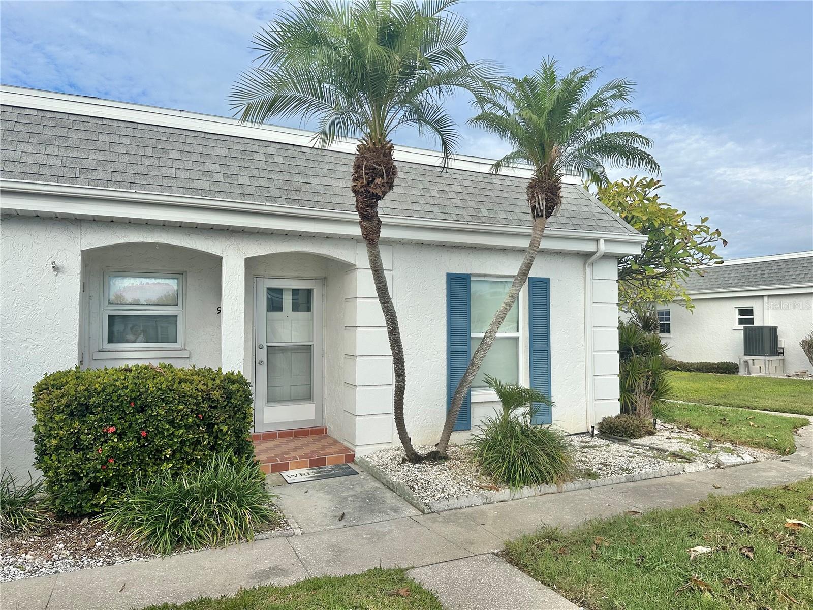 9722 HERNANDO CT