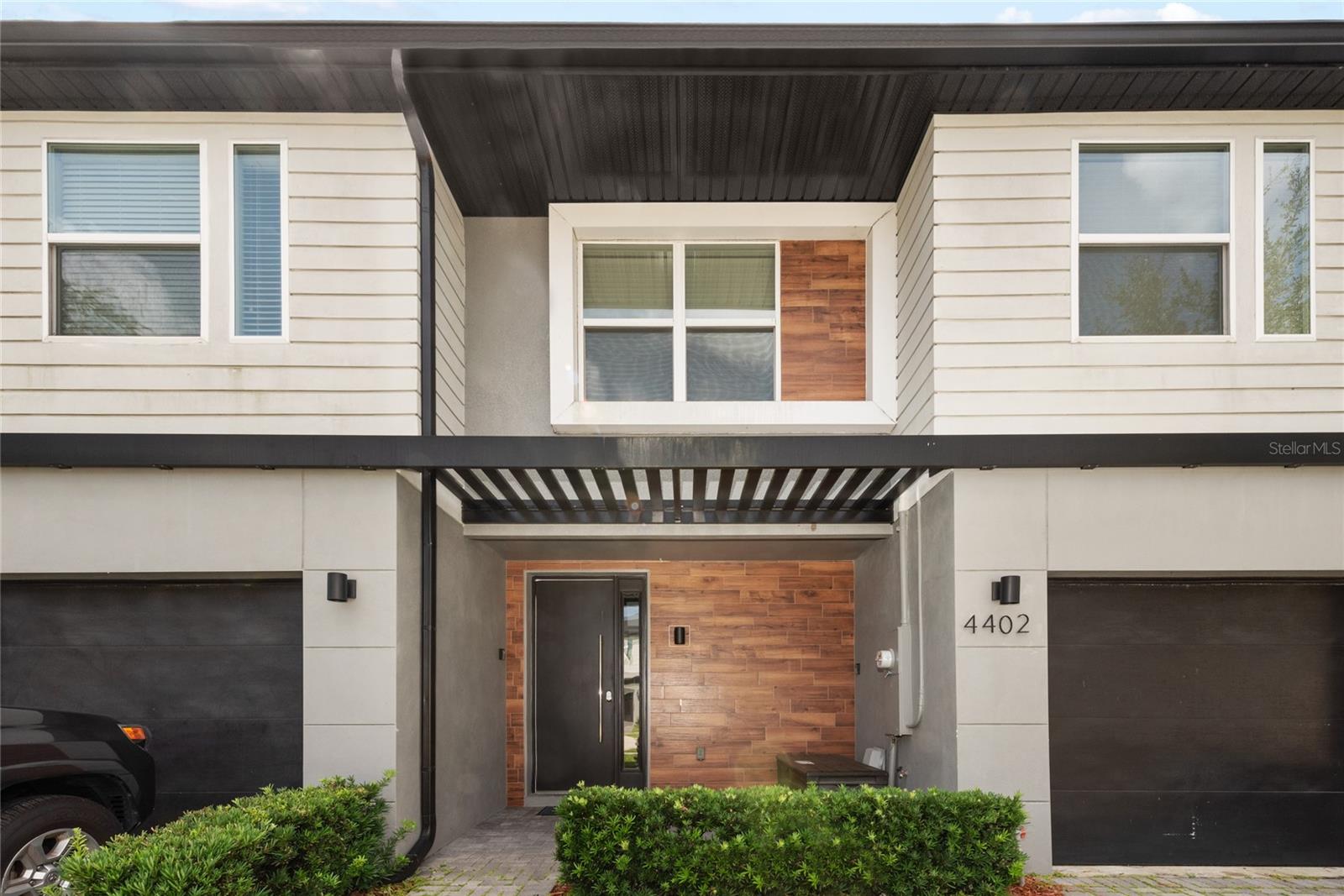 4402 LE REVE CT