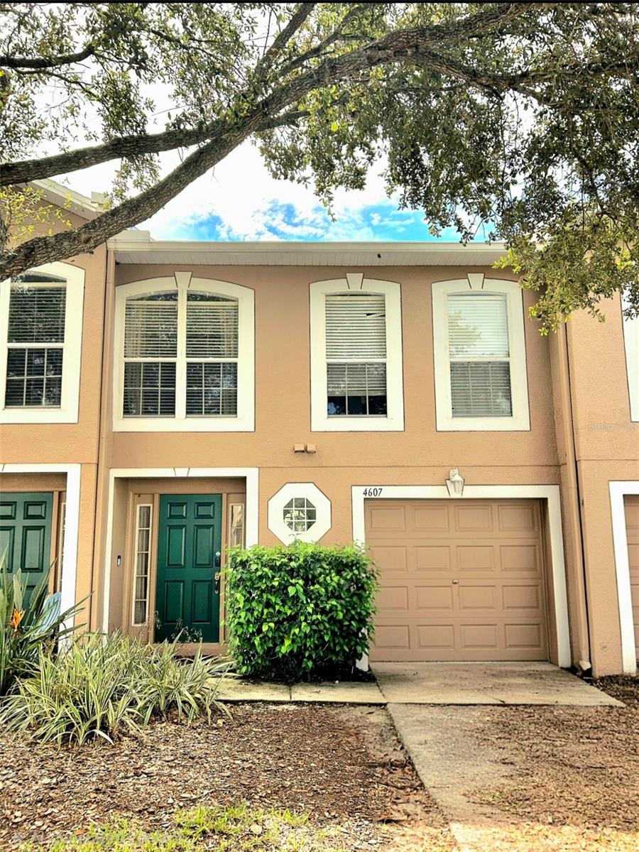4607 ASHBURN SQUARE DR