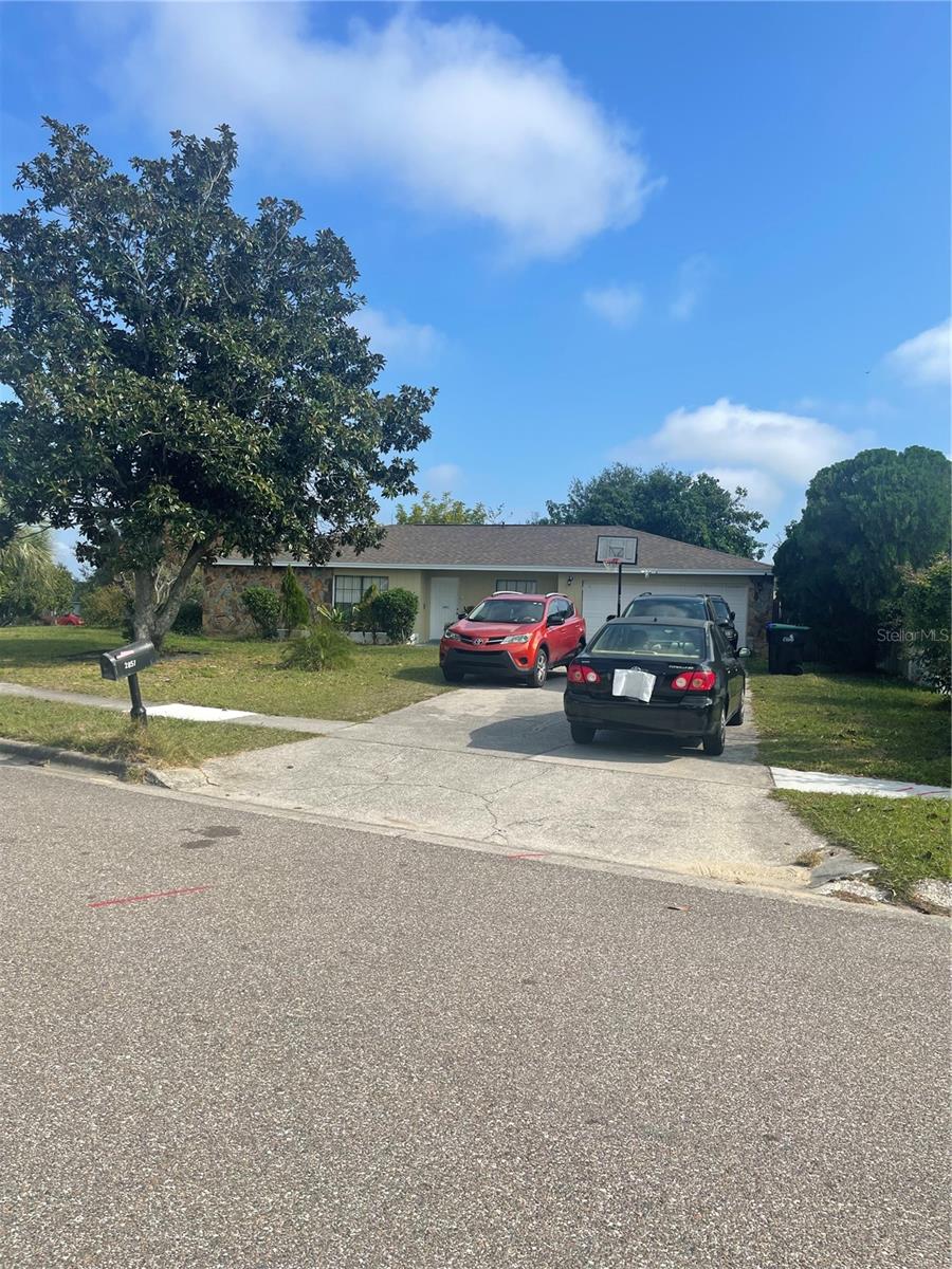 2851 HICKORY CREEK DR